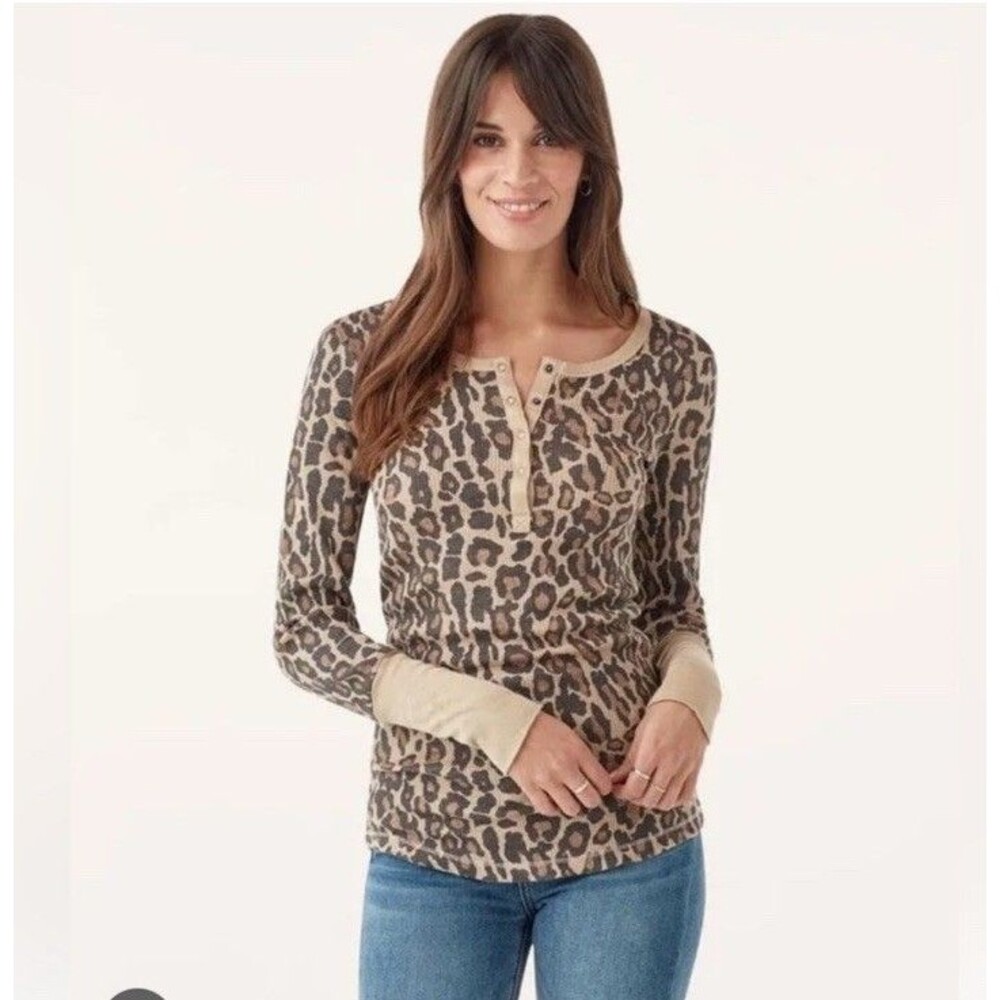 Splendid Forever Leopard Henley Top Warm Sand Size M NWT